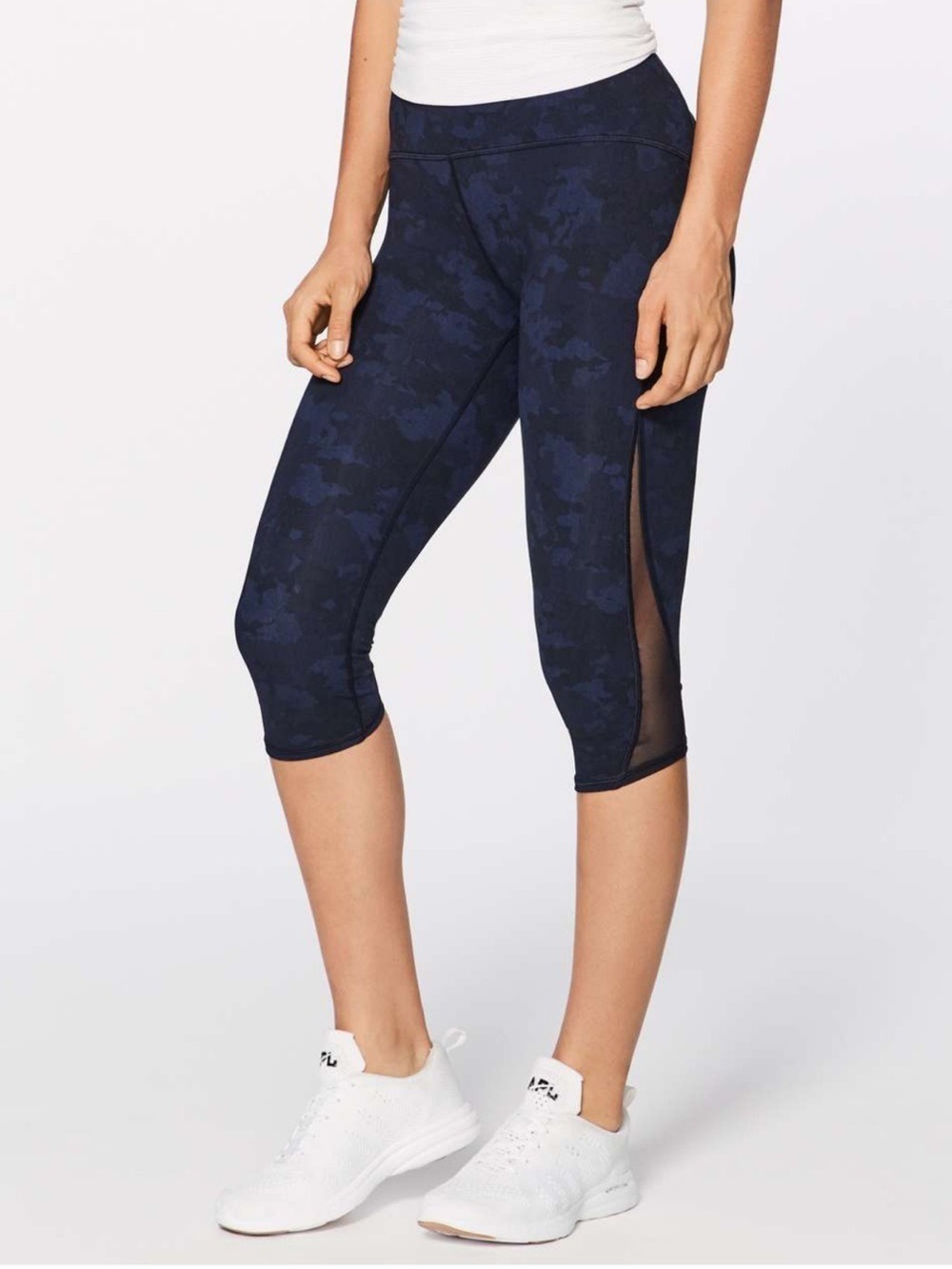 Lululemon Navy Camo Mesh Crop Leggings Size 2